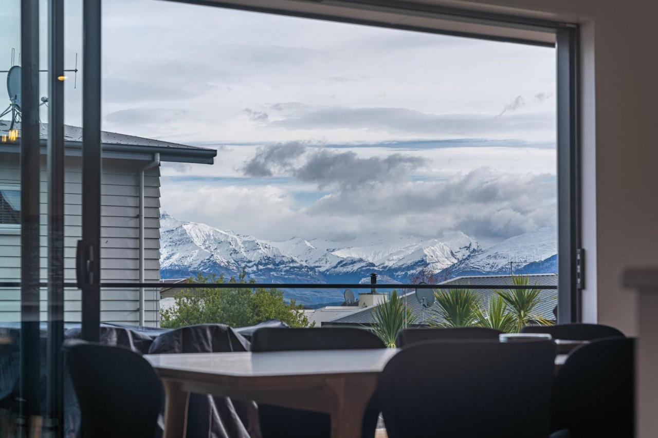 Villa Kikorangi Mountain Vista Wanaka Exterior foto